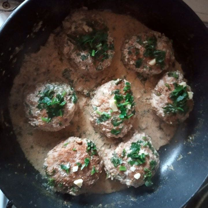 Ёжики из фарша с перловкой — кулинарный хит