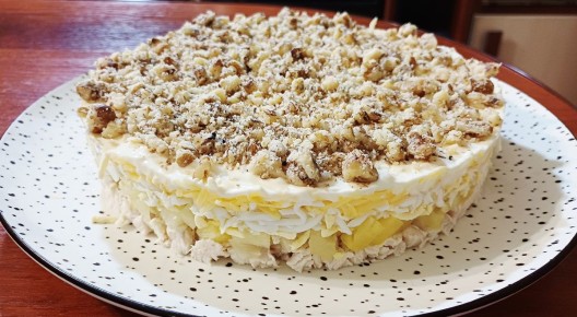 Салат с ананасом: невероятное сочетание вкусов и красоты