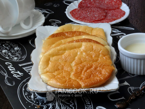 Вкусные лепешки на завтрак из всего двух ингредиентов