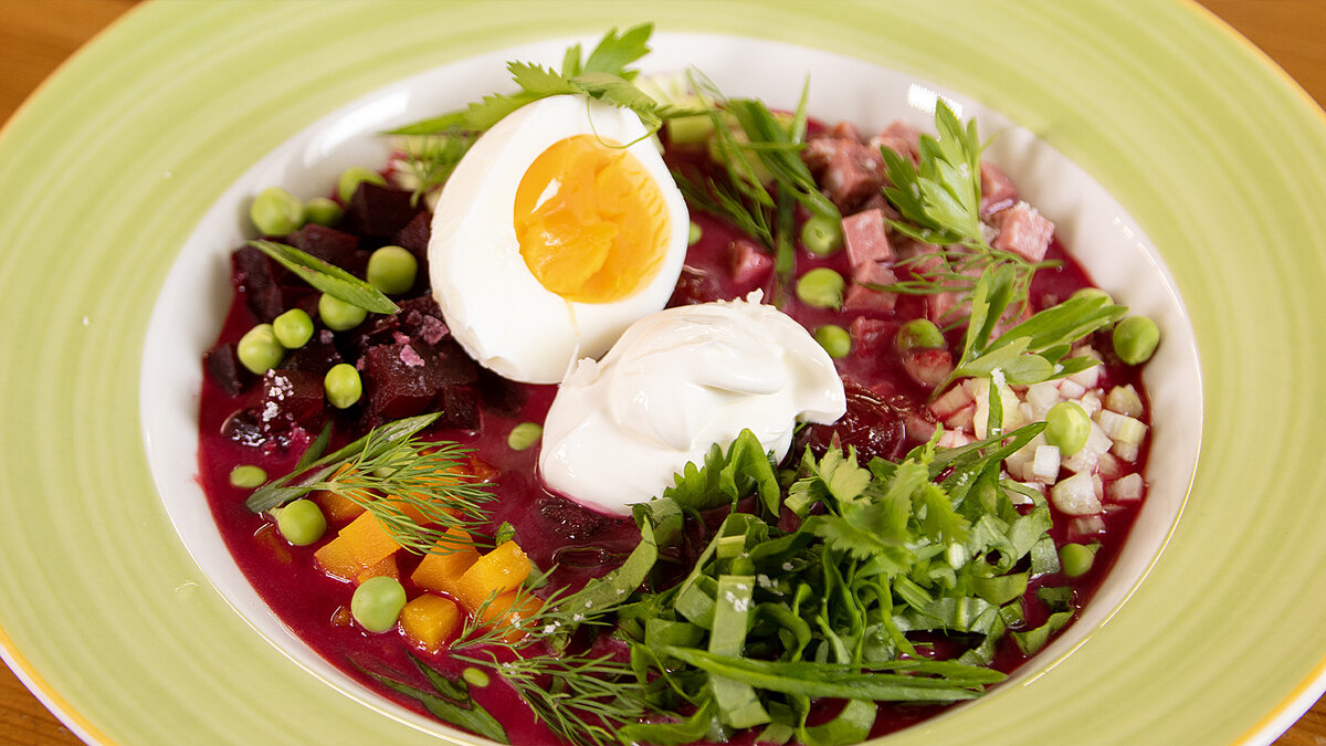 Стань мастером холодного свекольника: освежающий рецепт для жаркого лета