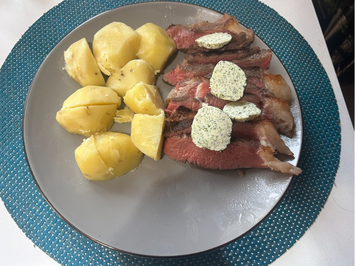 Идеальный стейк: портерхаус в sous-vide с ароматным чесночным маслом