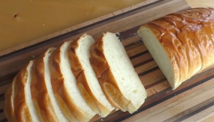 Ароматный молочный хлеб: простой и универсальный рецепт