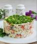 Роскошный салат с крабовыми палочками и грибами