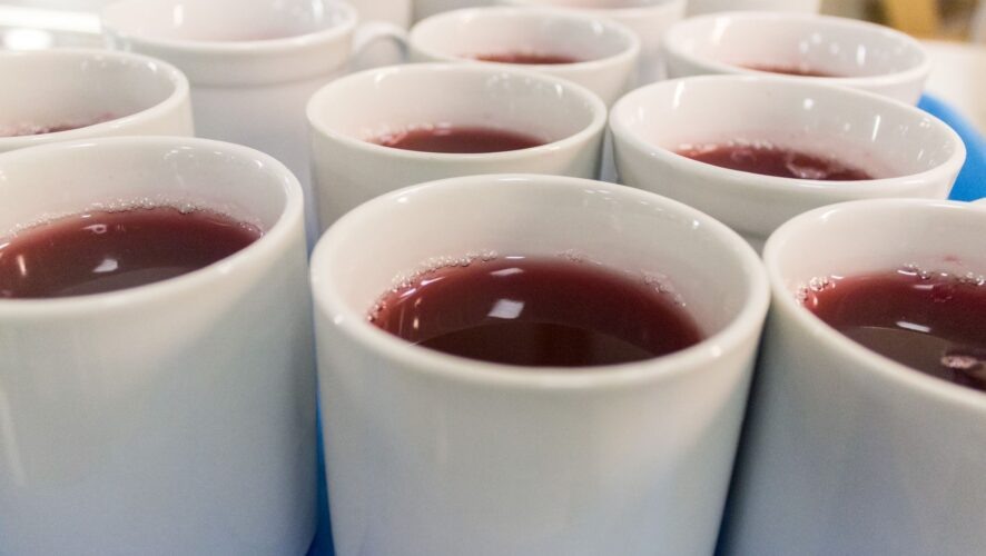 Как выбрать теплые напитки для холодных зимних дней