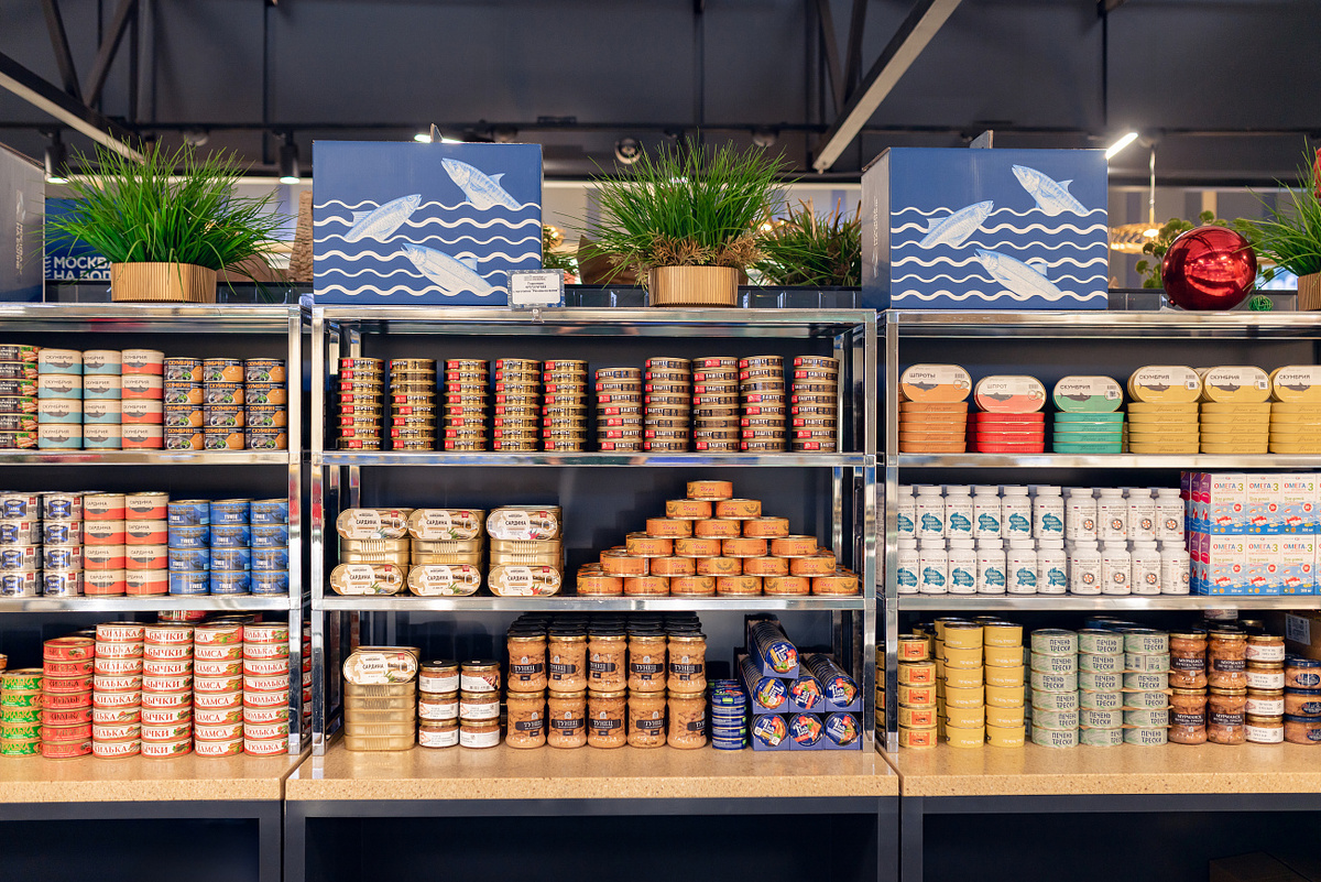 Вкусные новинки: дегустация печени трески на рыбных рынках