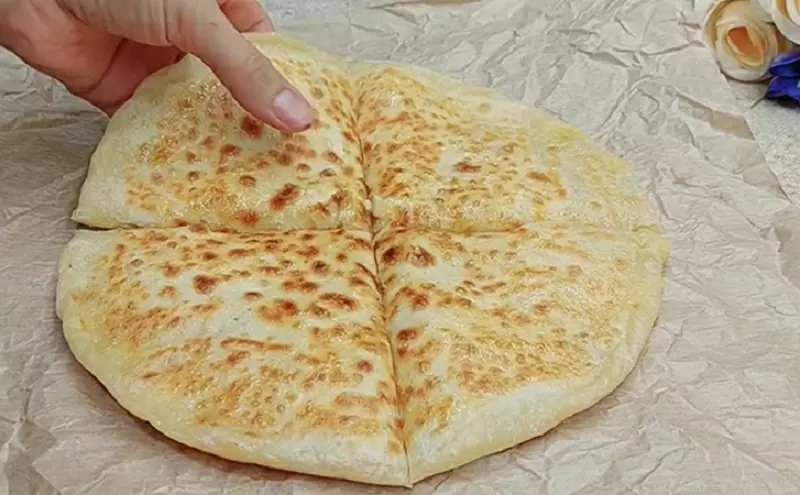 Картофельные лепешки с сыром: идеальная замена хлебу для всей семьи