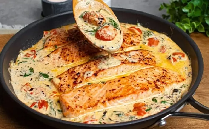 Изысканная рыба в сливочном соусе: простой рецепт для повседневного ужина