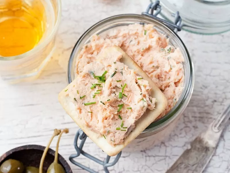 Нежный тартар из двух видов лосося: секреты легкого и вкусного угощения