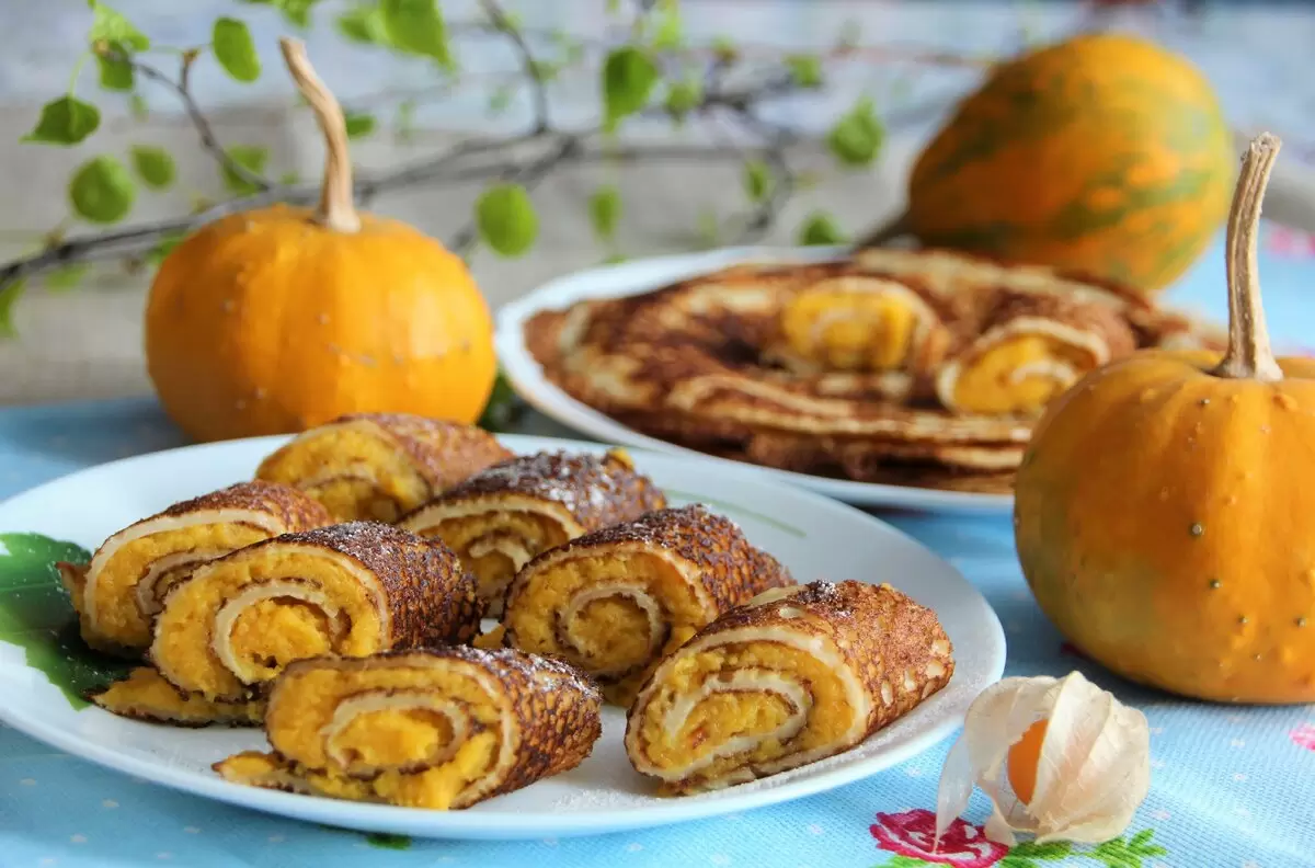 Как испечь блины с тыквенным кремом к Масленице
