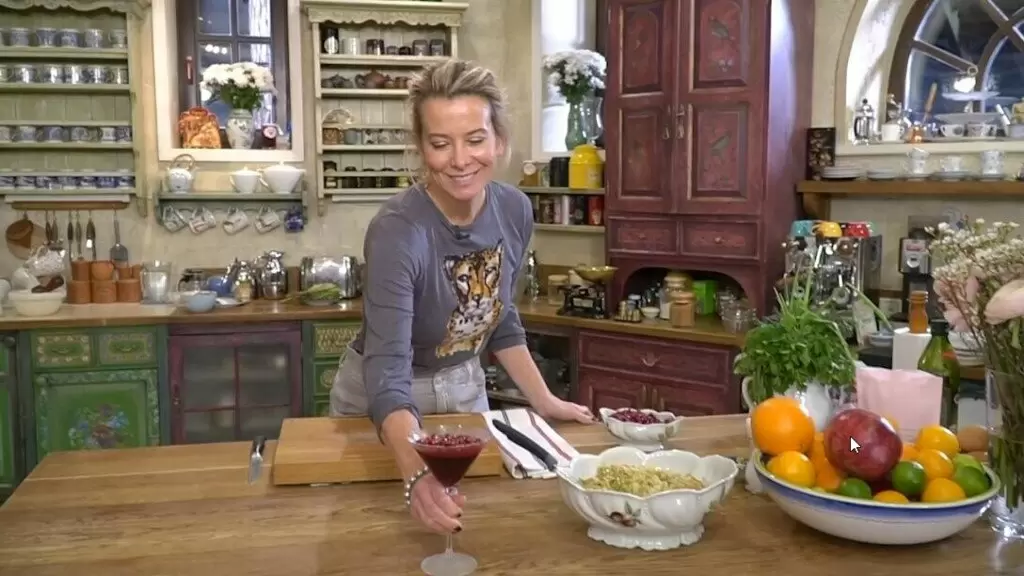 Юлия Высоцкая: Как кулинарное шоу стало культурным явлением?